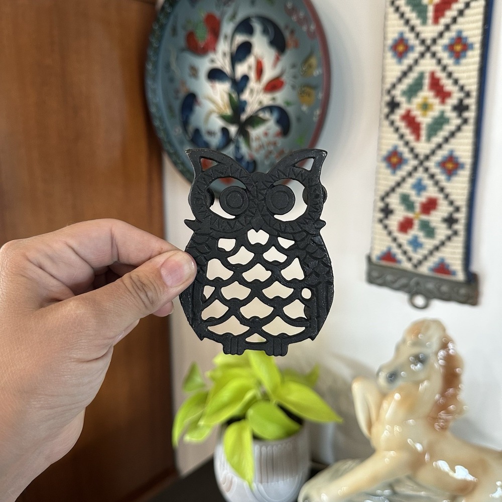 VTG Cast Iron Owl Trivet Hot Plate Black 70's MCM Kitchen Decor Retro 4" Mini‎